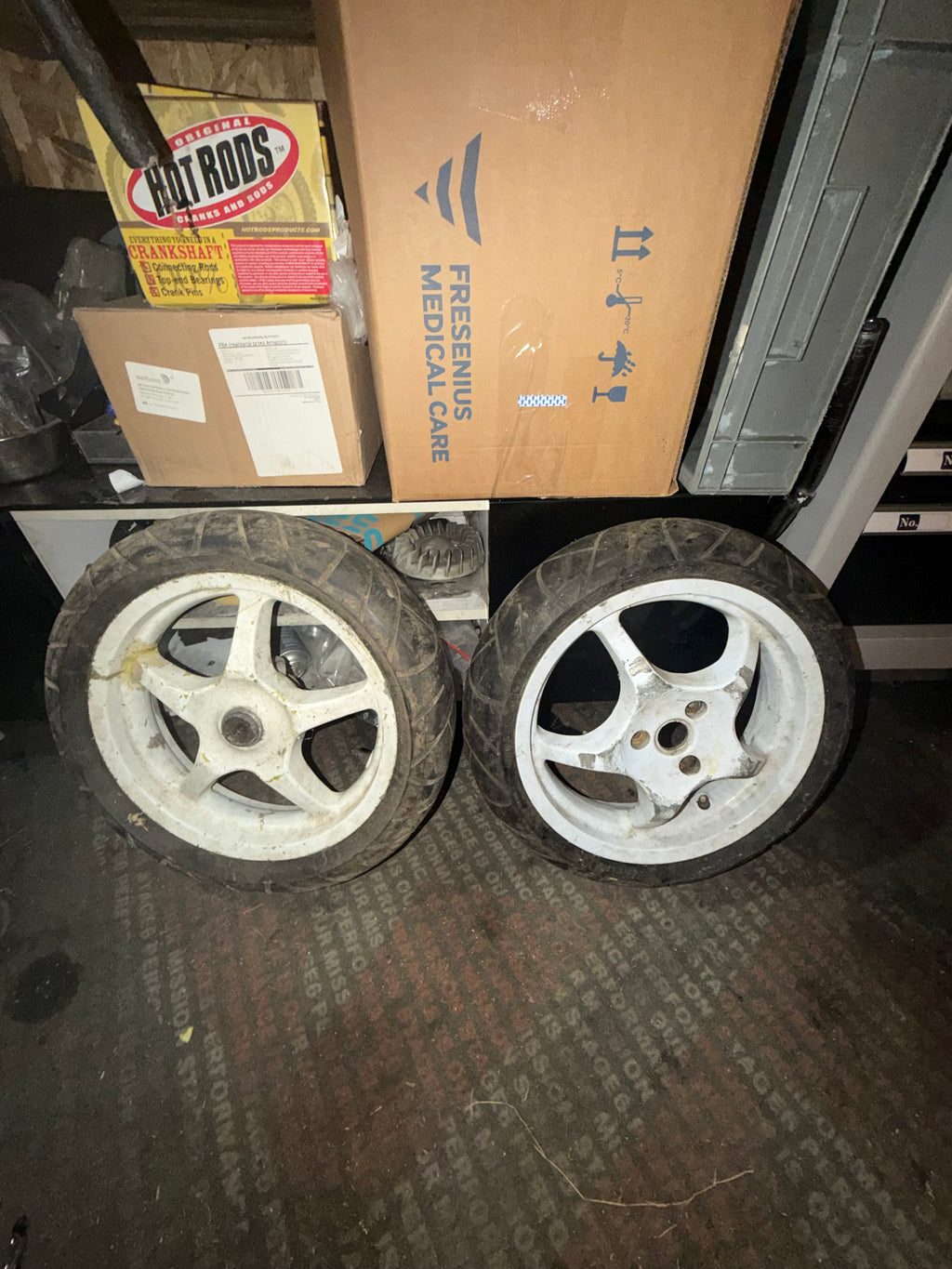 Jantes Mbk nitro pneu à revoir