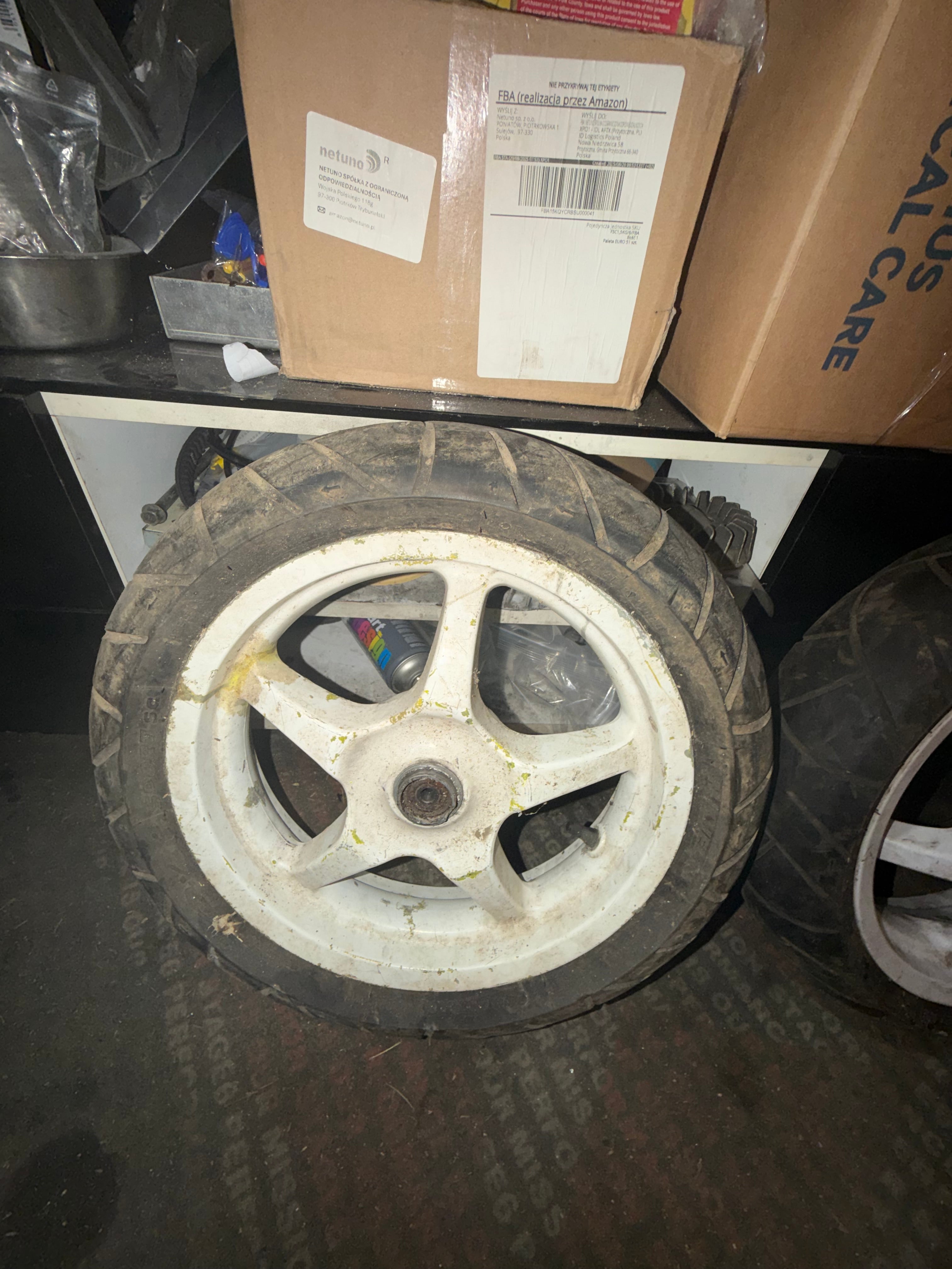 Jantes Mbk nitro pneu à revoir