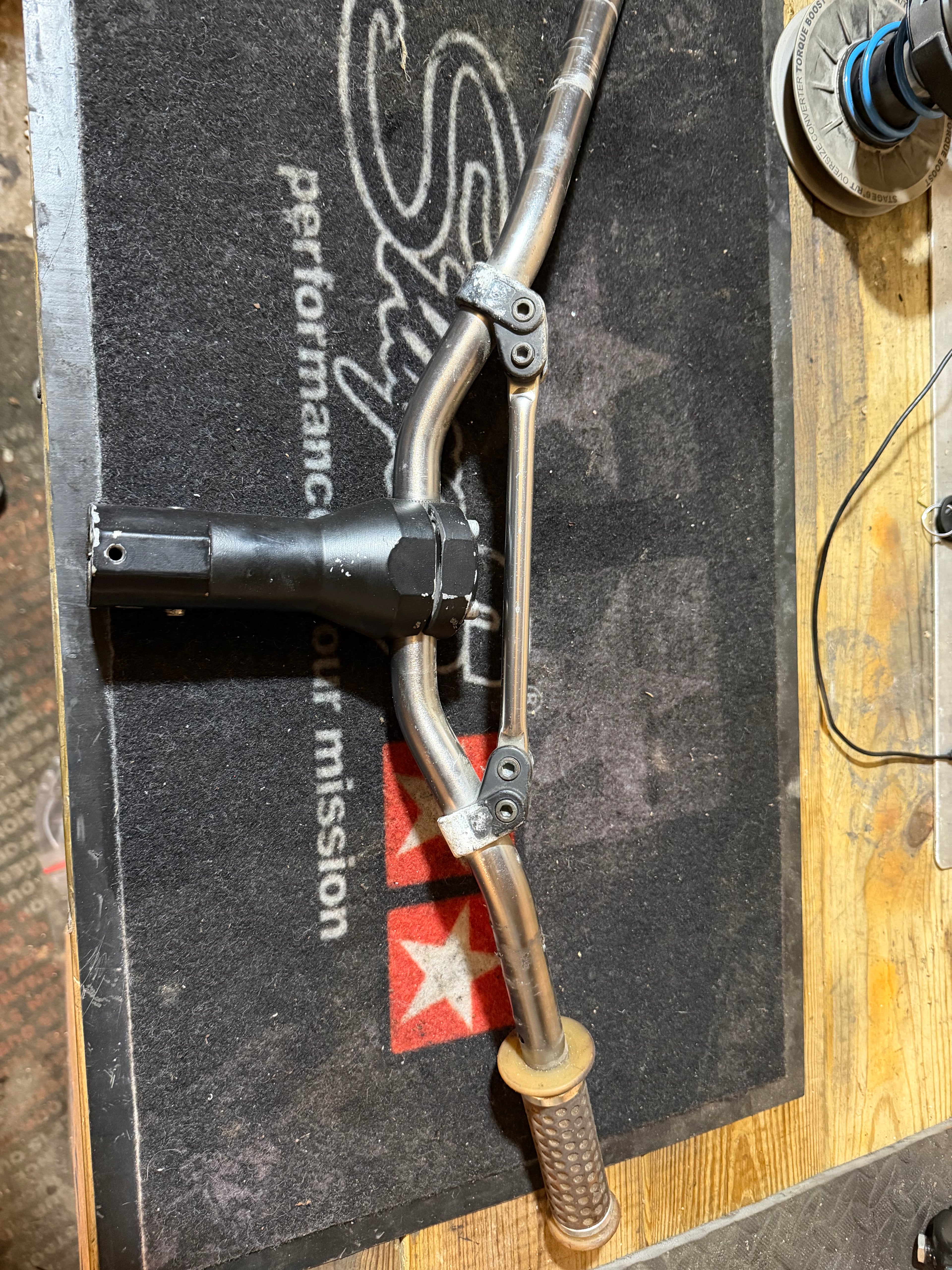 Guidon+potence naked booster